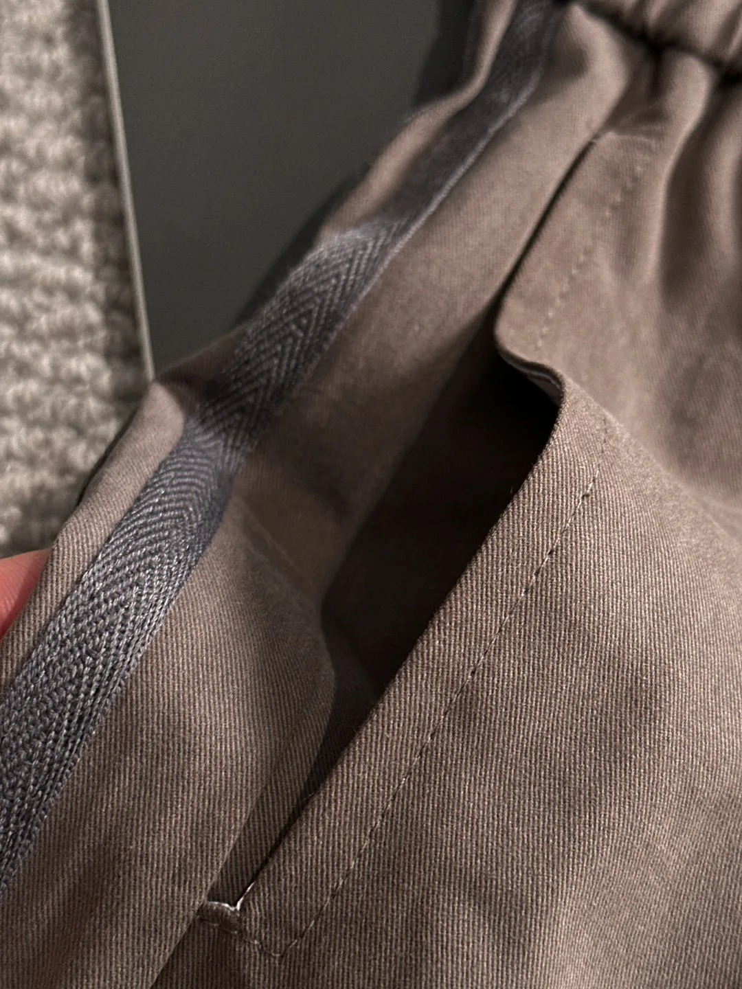 🅿️400 next day shipping Stone Island 2025 spring and summer new elastic band casual pants, thin counter custom fabrics, high breathability and comfort, impeccable details, brand element design concept, reflecting high quality. It feels delicate and soft! It presents a casual cut and the upper body shape is great! Size: M-3XL